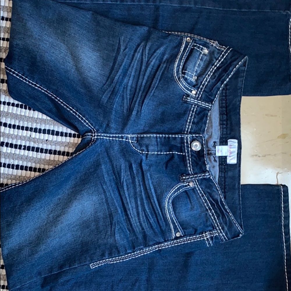 Boot cut jeans